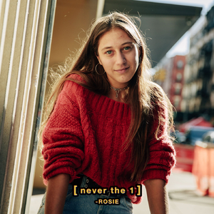 飞霄扒腿吃奶18禁🈲️视频
